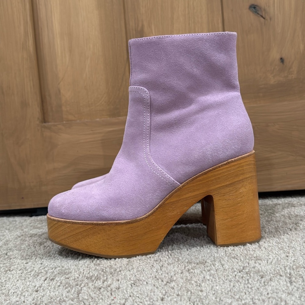 EUC Charlotte Stone Paz Lilac suede platform boots